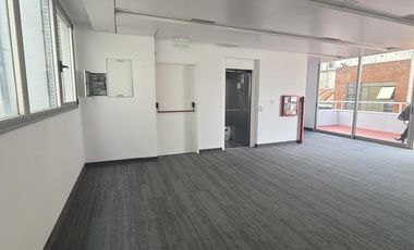 ALQUILER DE EDIFICIO COMERCIAL EN BLOCK DE 926 M2 EN  MONSERRAT