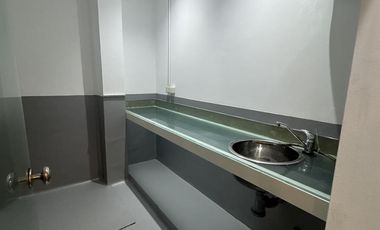 ALQUILER DE EDIFICIO COMERCIAL EN BLOCK DE 926 M2 EN  MONSERRAT