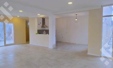 Venta Casa 3 Dormitorios - Bº El Vergel - Centenario