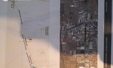 Nave Industrial en Cristobal Barritella y Calle del Canal - Alquiler -  Los Boulevares