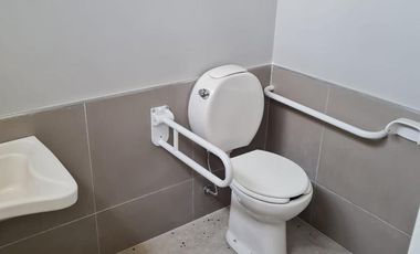 Nave Industrial en Cristobal Barritella y Calle del Canal - Alquiler -  Los Boulevares