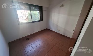 Exc. 3 Amb. con Balcón, Cochera Cubierta a 1/c de Av. Maipú