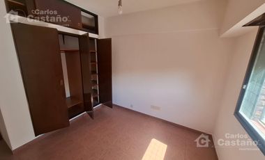 Exc. 3 Amb. con Balcón, Cochera Cubierta a 1/c de Av. Maipú