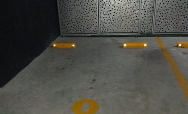 Cochera N°8  VENTA- Uriarte 383 (REMEDIOS DE ESCALADA)