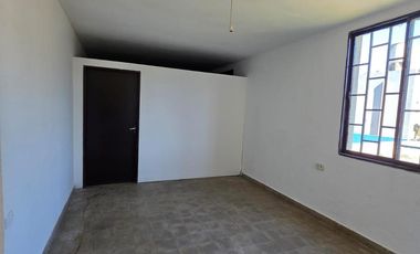 AMPLIO DEPOSITO CON Y TERRENO AMPLIO SOBRE JUAN B. JUSTO!