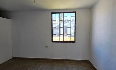 AMPLIO DEPOSITO CON Y TERRENO AMPLIO SOBRE JUAN B. JUSTO!