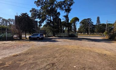 AMPLIO DEPOSITO CON Y TERRENO AMPLIO SOBRE JUAN B. JUSTO!