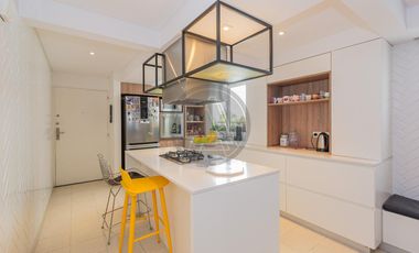 Departamento Penthouse 4 ambientes con terraza y cochera propia en alquiler Recoleta