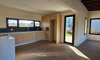 VENTA | CASA A ESTRENAR | ARENAS CHICO