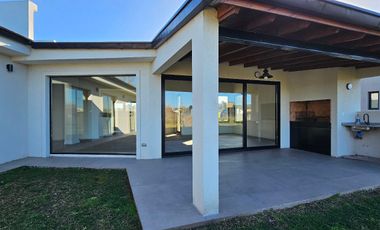 VENTA | CASA A ESTRENAR | ARENAS CHICO