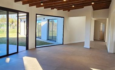 VENTA | CASA A ESTRENAR | ARENAS CHICO