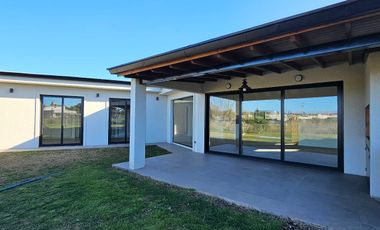 VENTA | CASA A ESTRENAR | ARENAS CHICO