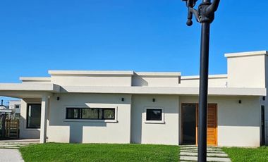 VENTA | CASA A ESTRENAR | ARENAS CHICO