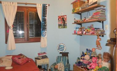 CHALET FRENTE A LA ESTACION MARMOL