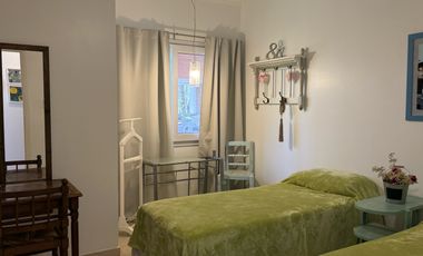 ¡Inolvidable casa quinta en el corazón del barrio más encantador y sereno de la ciudad de Lobos