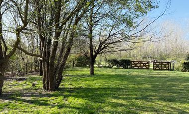 ¡Inolvidable casa quinta en el corazón del barrio más encantador y sereno de la ciudad de Lobos