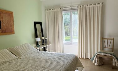 ¡Inolvidable casa quinta en el corazón del barrio más encantador y sereno de la ciudad de Lobos