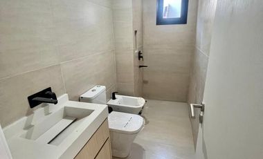 VENTA DEPARTAMENTOS A ESTRENAR A METROS ESTACION DE ADROGUE