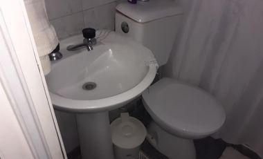 Casa mas departamento. En Block Oportunidad. La calle ex 230 al 1100