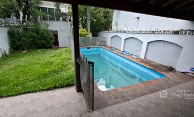 PH 3 Amb. con Fondo, Quincho, Piscina, Garaje y Terraza