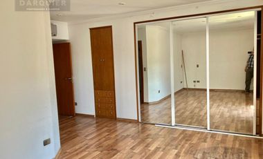 DEPARTAMENTO  CON 2 COCHERAS