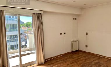 DEPARTAMENTO  CON 2 COCHERAS