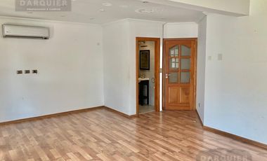 DEPARTAMENTO  CON 2 COCHERAS