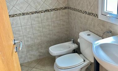 DEPARTAMENTO  CON 2 COCHERAS