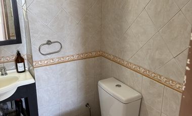 Departamento de 3 dormitorios en piso alto con vista abierta