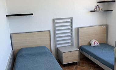 Departamento de 3 dormitorios en piso alto con vista abierta