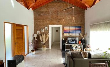 Casa en Funes norte
