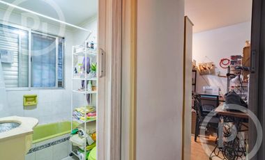 Local comercial amplio más vivienda de 4 dormitorios en VENTA