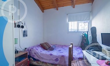 Local comercial amplio más vivienda de 4 dormitorios en VENTA