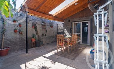 Local comercial amplio más vivienda de 4 dormitorios en VENTA