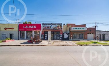 Local comercial amplio más vivienda de 4 dormitorios en VENTA