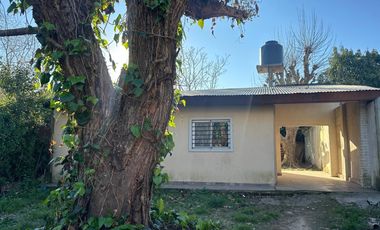 Casa 3 ambientes en Ranelagh, amplio lote, APTO CREDITO en venta