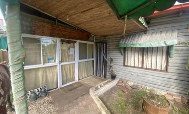 CASA EN VILLA ELISA 2 DORMITORIOS MAS LOCAL