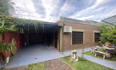 CASA EN VILLA ELISA 2 DORMITORIOS MAS LOCAL