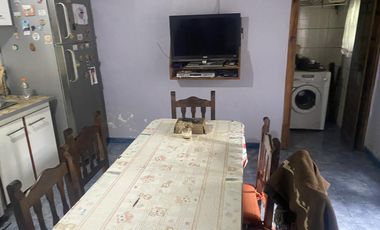 CASA EN VILLA ELISA 2 DORMITORIOS MAS LOCAL