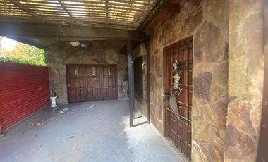 CASA EN VILLA ELISA 2 DORMITORIOS MAS LOCAL