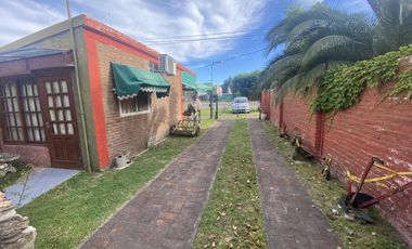 CASA EN VILLA ELISA 2 DORMITORIOS MAS LOCAL