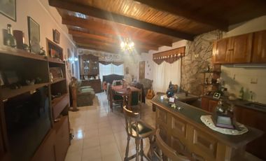 CASA EN VILLA ELISA 2 DORMITORIOS MAS LOCAL