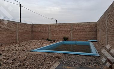 Venta casa 2 dormitorios con pileta - B° Sarmiento, Centenario, Neuquén