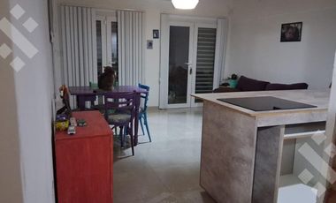 Venta casa 2 dormitorios con pileta - B° Sarmiento, Centenario, Neuquén