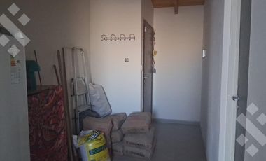 Venta casa 2 dormitorios con pileta - B° Sarmiento, Centenario, Neuquén