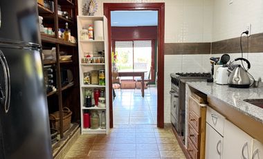 ¡Se vende encantadora casa en Roque Pérez, con todos los servicios!