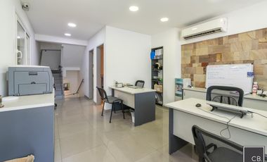 Galpon y oficinas en Ramos Mejia