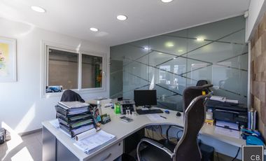 Galpon y oficinas en Ramos Mejia