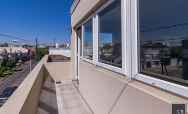 Galpon y oficinas en Ramos Mejia