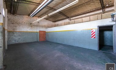Galpon y oficinas en Ramos Mejia